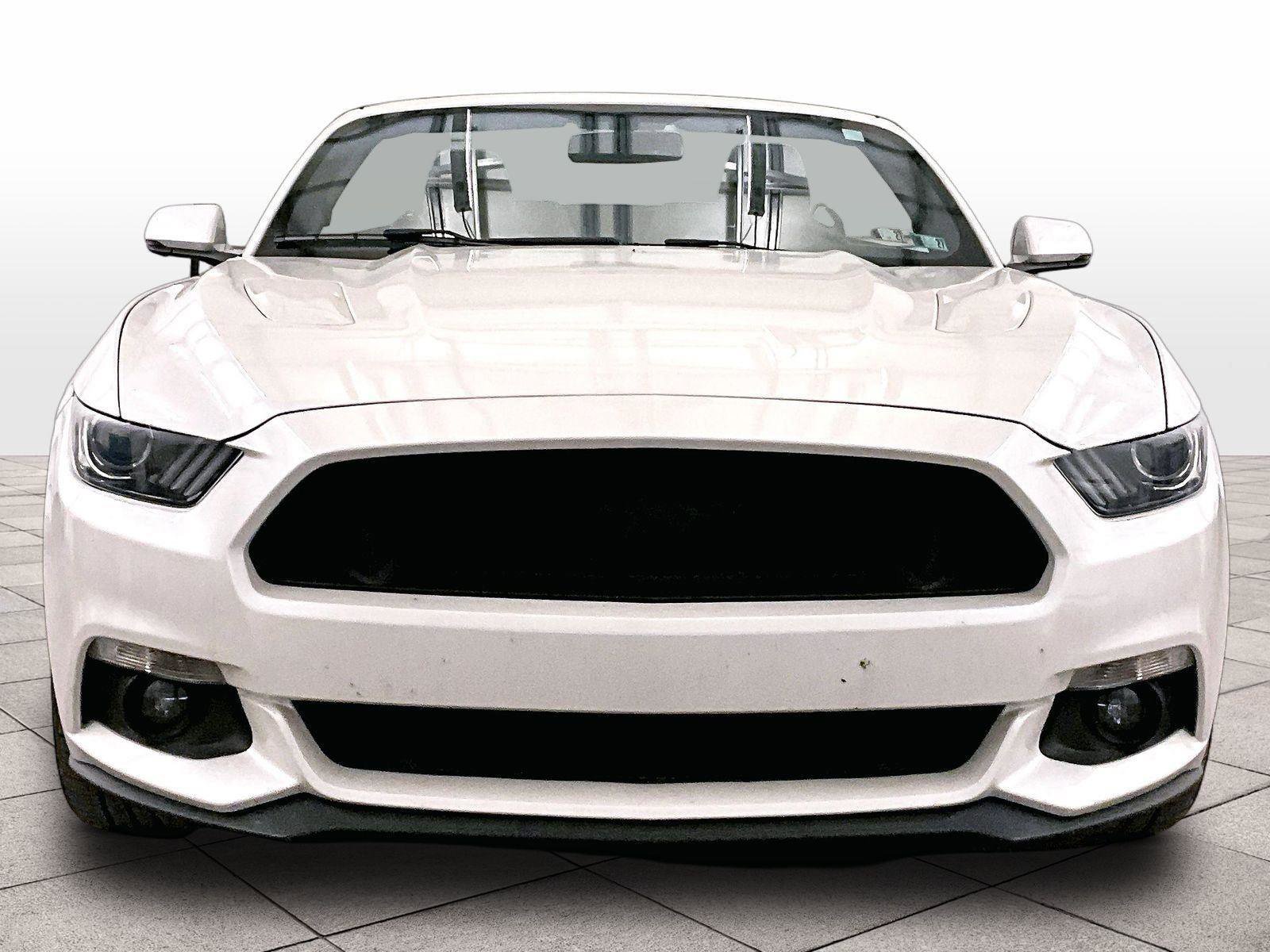 Used 2017 Ford Mustang GT Premium w/ Equipment Group 401A RWD image 3