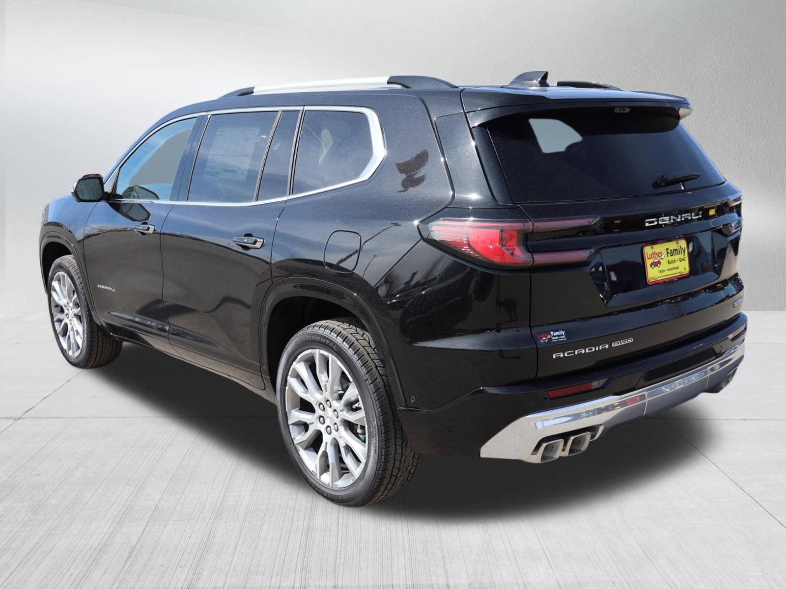 New 2026 GMC Acadia Denali w/ Super Cruise Package AWD/4WD image 5