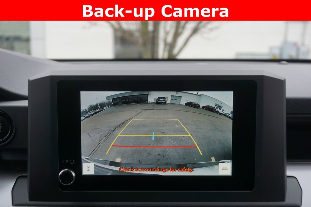 Used 2025 Toyota Tacoma SR5 image 7