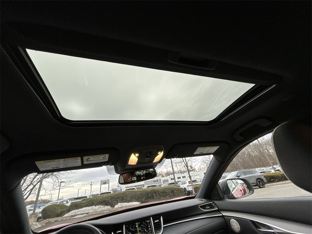 Certified 2023 INFINITI QX55 Essential image 24