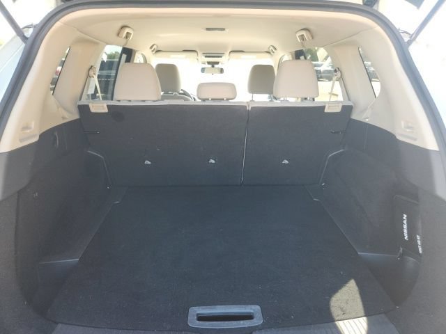 Used 2021 Nissan Rogue SV FWD image 21