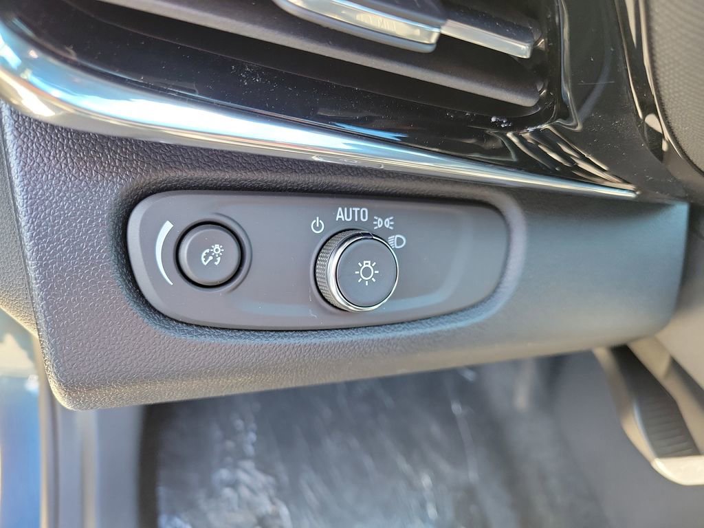 New 2026 Buick Envista Avenir image 26