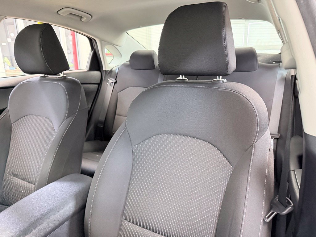 Used 2019 Kia Forte LXS FWD image 16