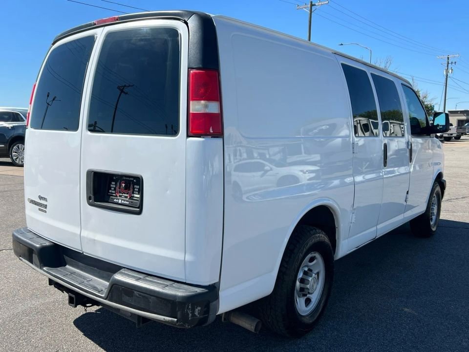 Used 2012 Chevrolet Express 2500 w/ Cold Climate Package image 4