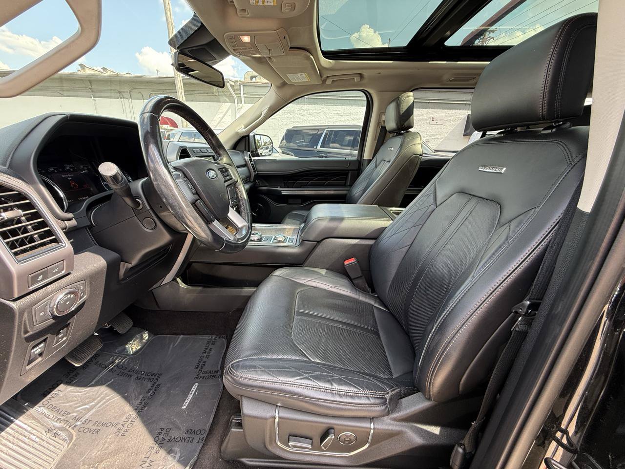 Used 2018 Ford Expedition Platinum AWD/4WD image 16