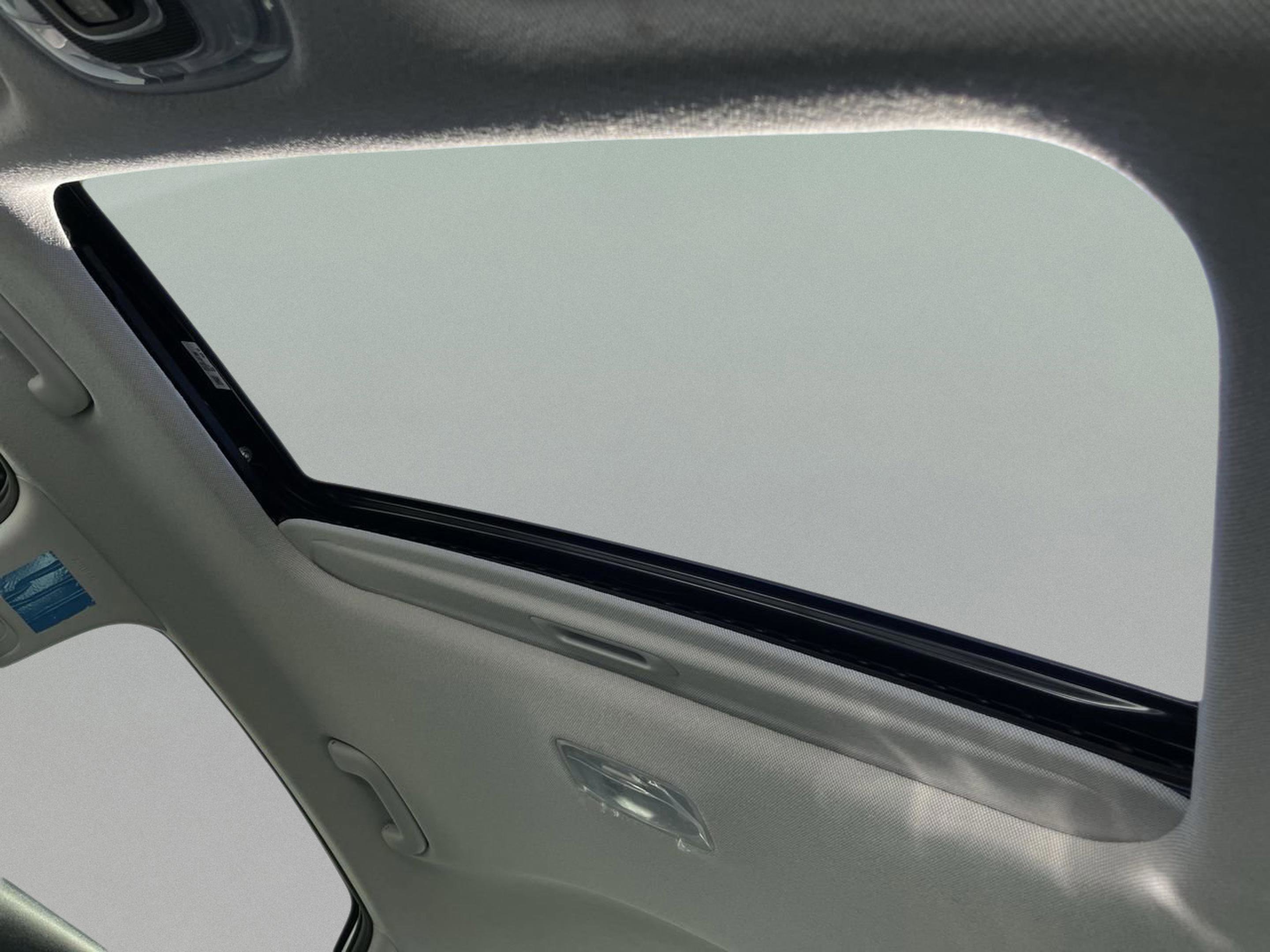 New 2026 Hyundai Elantra Limited image 21