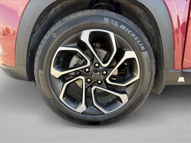 Used 2024 Chevrolet Trax RS w/ Sunroof Package FWD image 26