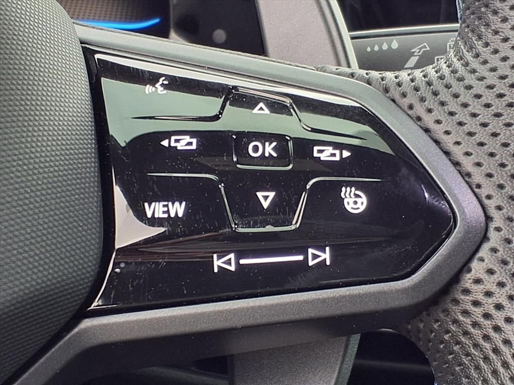 Certified 2023 Volkswagen Golf 20th Anniversary Edition w/ Golf Protection Package image 16