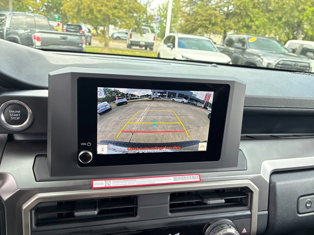 New 2026 Toyota 4Runner SR5 AWD/4WD image 25