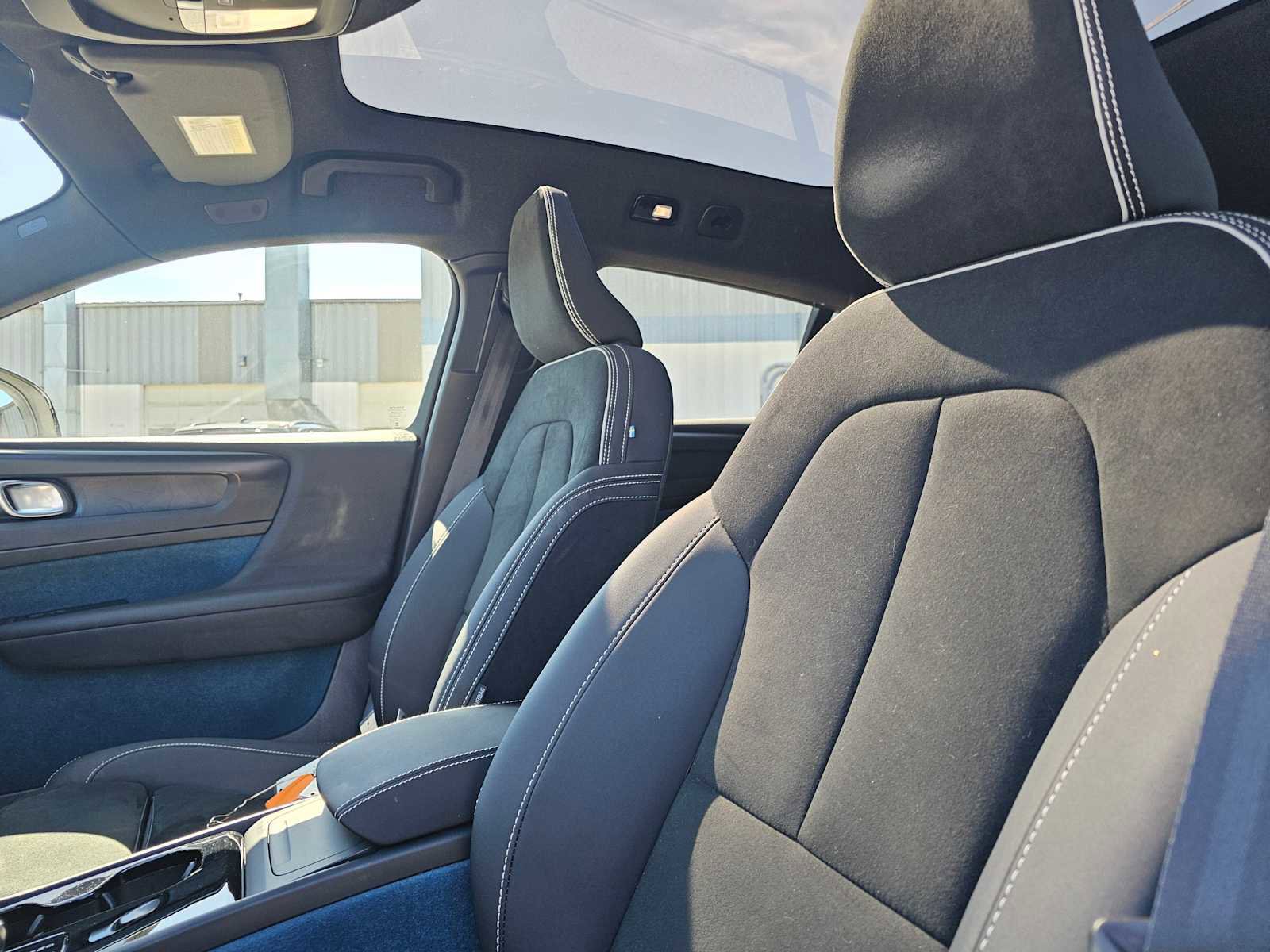 Certified 2023 Volvo C40 P8 Recharge Plus w/ Climate Package image 22