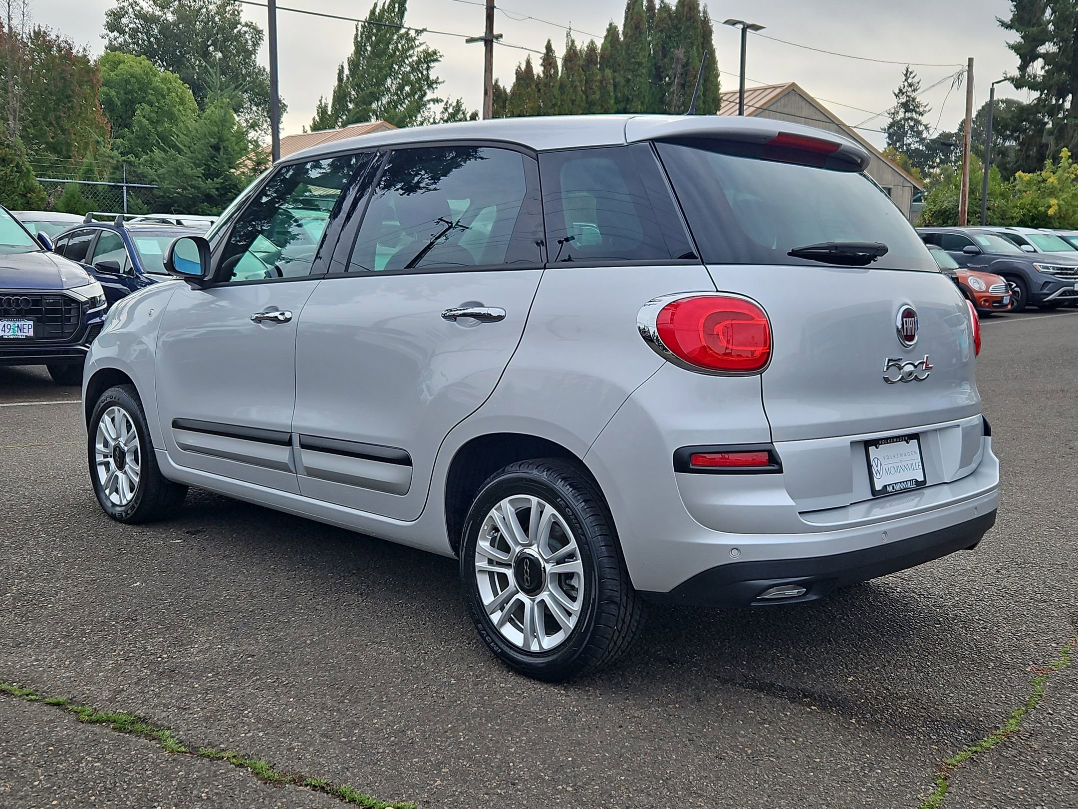 Used 2019 FIAT 500L Pop w/ Popular Equipment Group image 3