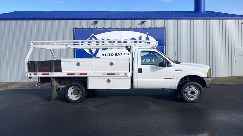 Used 2000 Ford F550 2WD Regular Cab Super Duty image 1