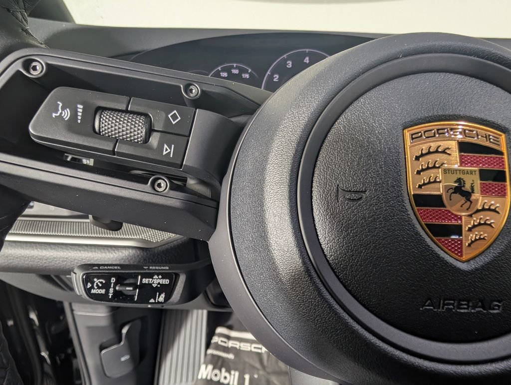 New 2026 Porsche Cayenne Coupe image 37