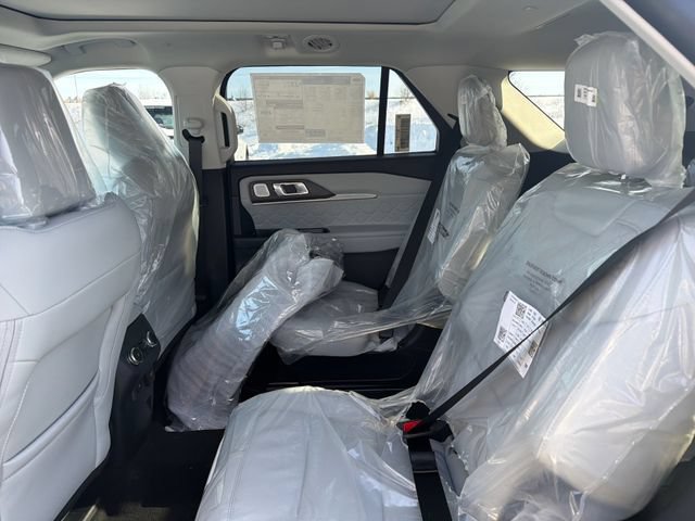 New 2026 Ford Explorer Platinum w/ LUX Leather Package AWD/4WD image 13
