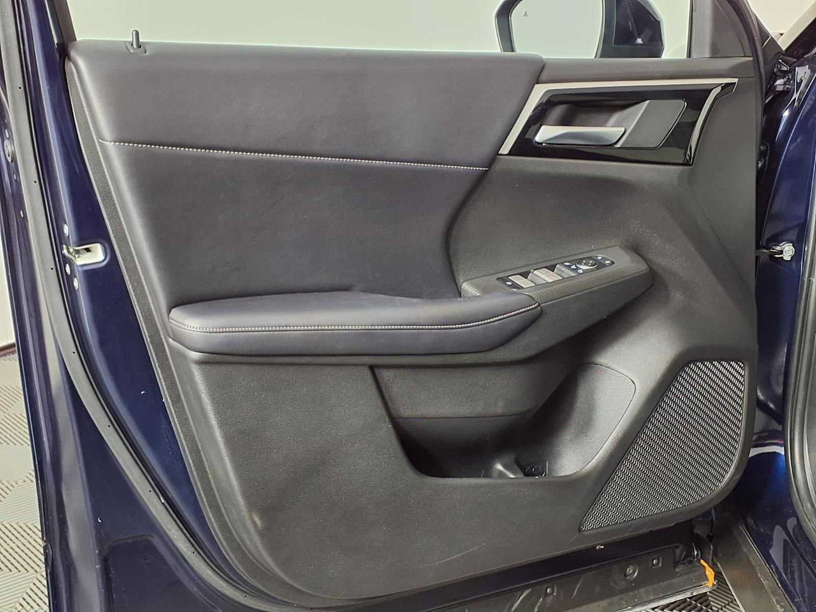 Used 2024 Mitsubishi Outlander SE image 23