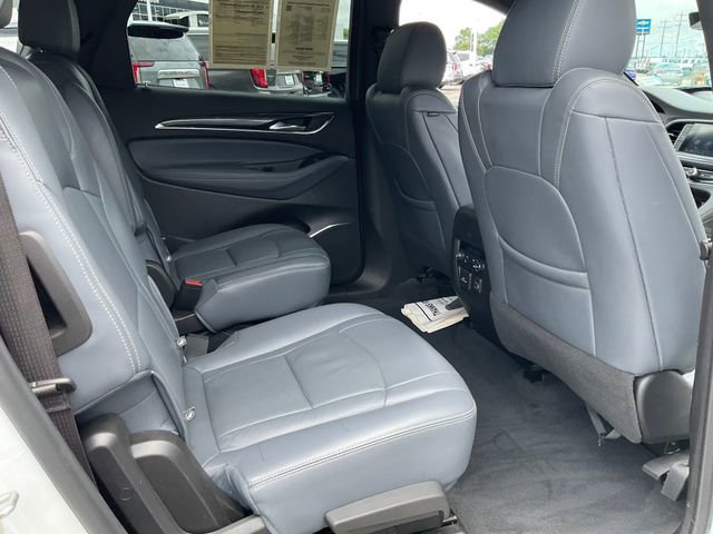 Used 2022 Buick Enclave Premium AWD/4WD image 21