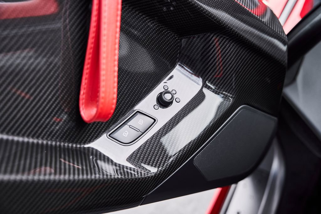 Used 2016 Lamborghini Aventador LP 750-4 Superveloce AWD/4WD image 38