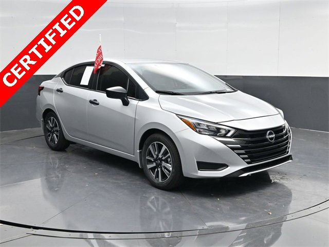 Used 2025 Nissan Versa S w/ S Plus Package image 1