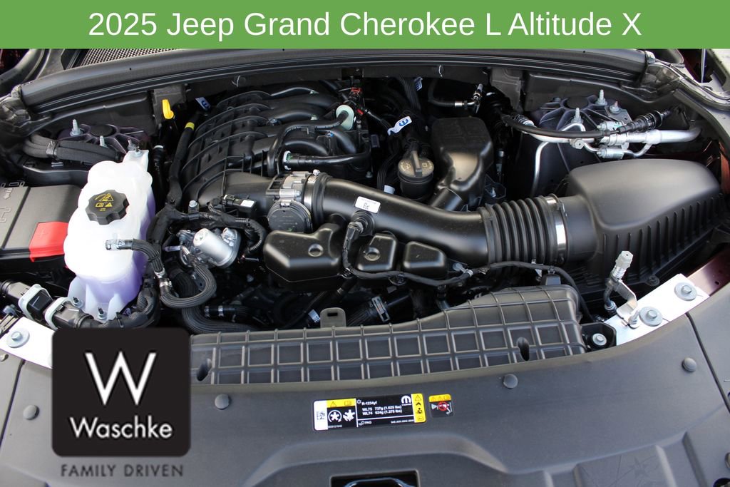 New 2025 Jeep Grand Cherokee L Altitude image 9