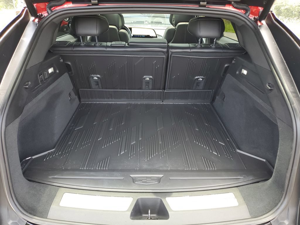 Used 2024 Cadillac Lyriq Sport w/ LPO, Floor Liner Package AWD/4WD image 28