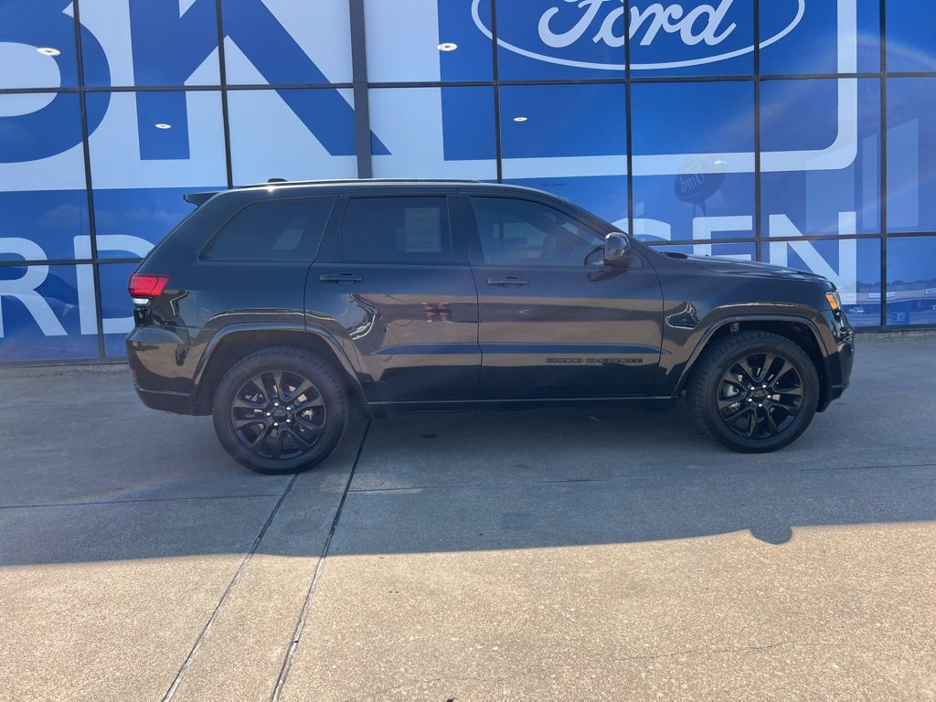 Used 2020 Jeep Grand Cherokee Altitude