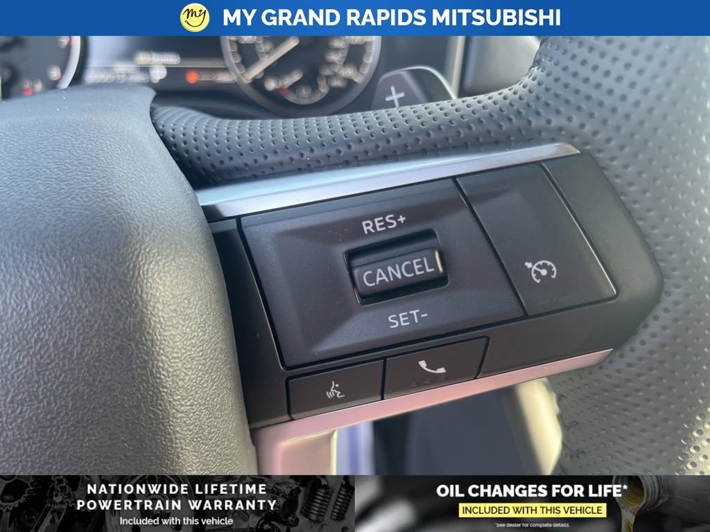 New 2026 Mitsubishi Outlander LE AWD/4WD image 16