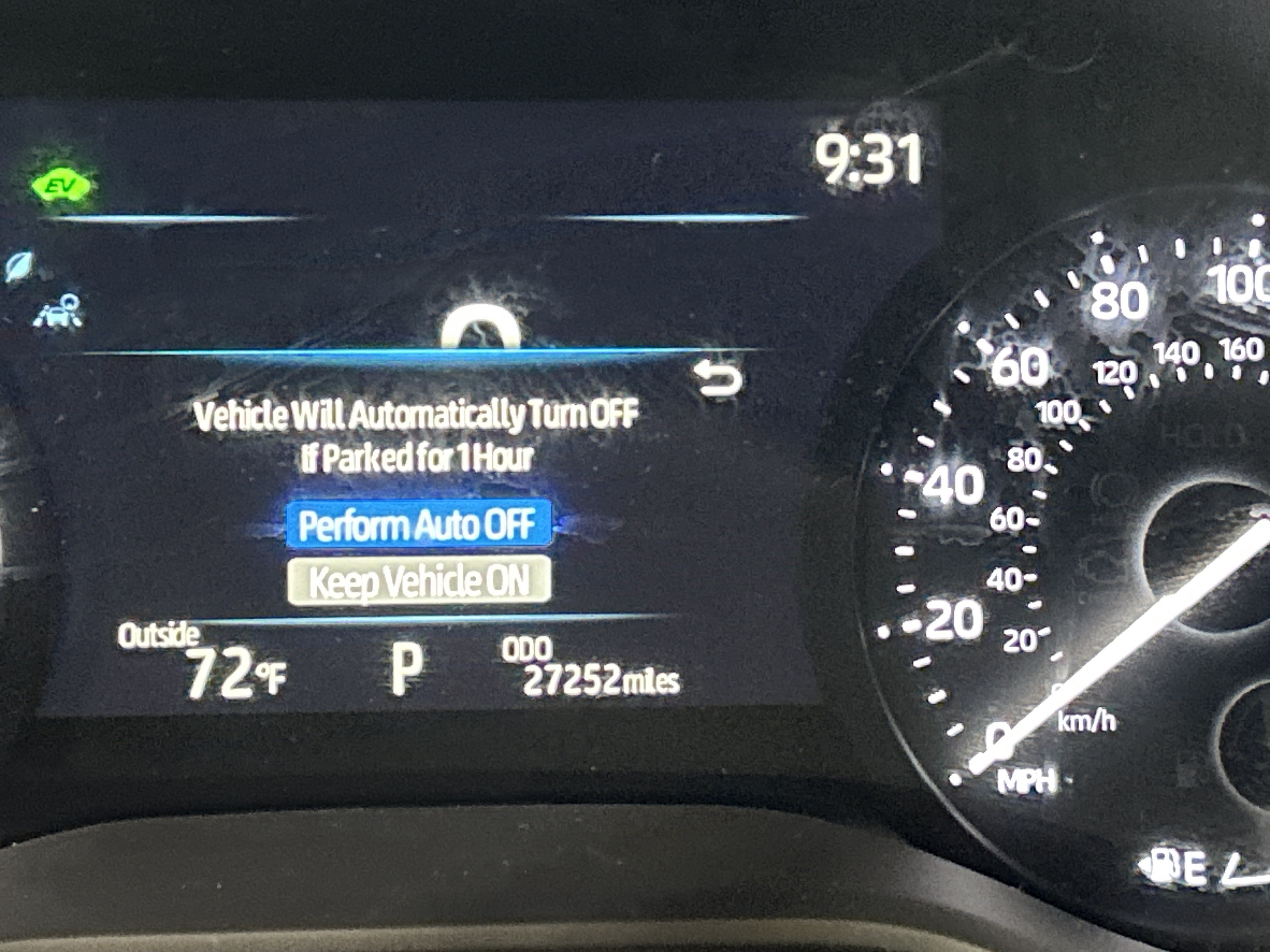 Certified 2025 Toyota Sienna XLE FWD image 22