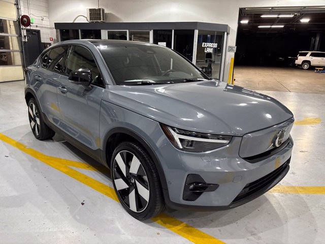 Used 2023 Volvo C40 P8 Recharge Ultimate AWD/4WD image 3