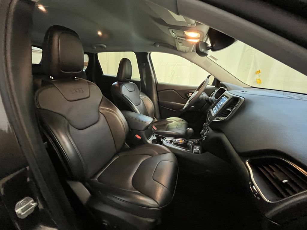 Used 2022 Jeep Cherokee Latitude Lux AWD/4WD image 12