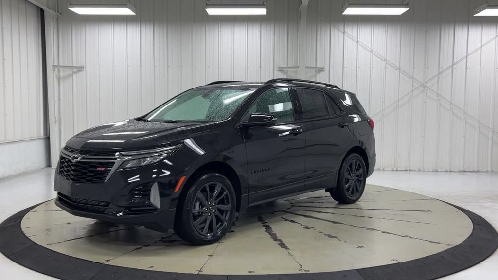 Used 2023 Chevrolet Equinox RS AWD/4WD image 4
