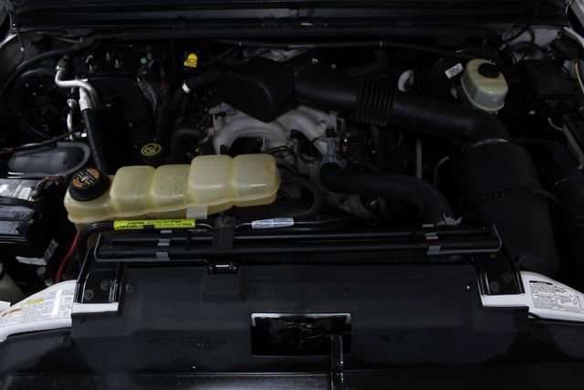 Used 2000 Ford F350 XL image 19