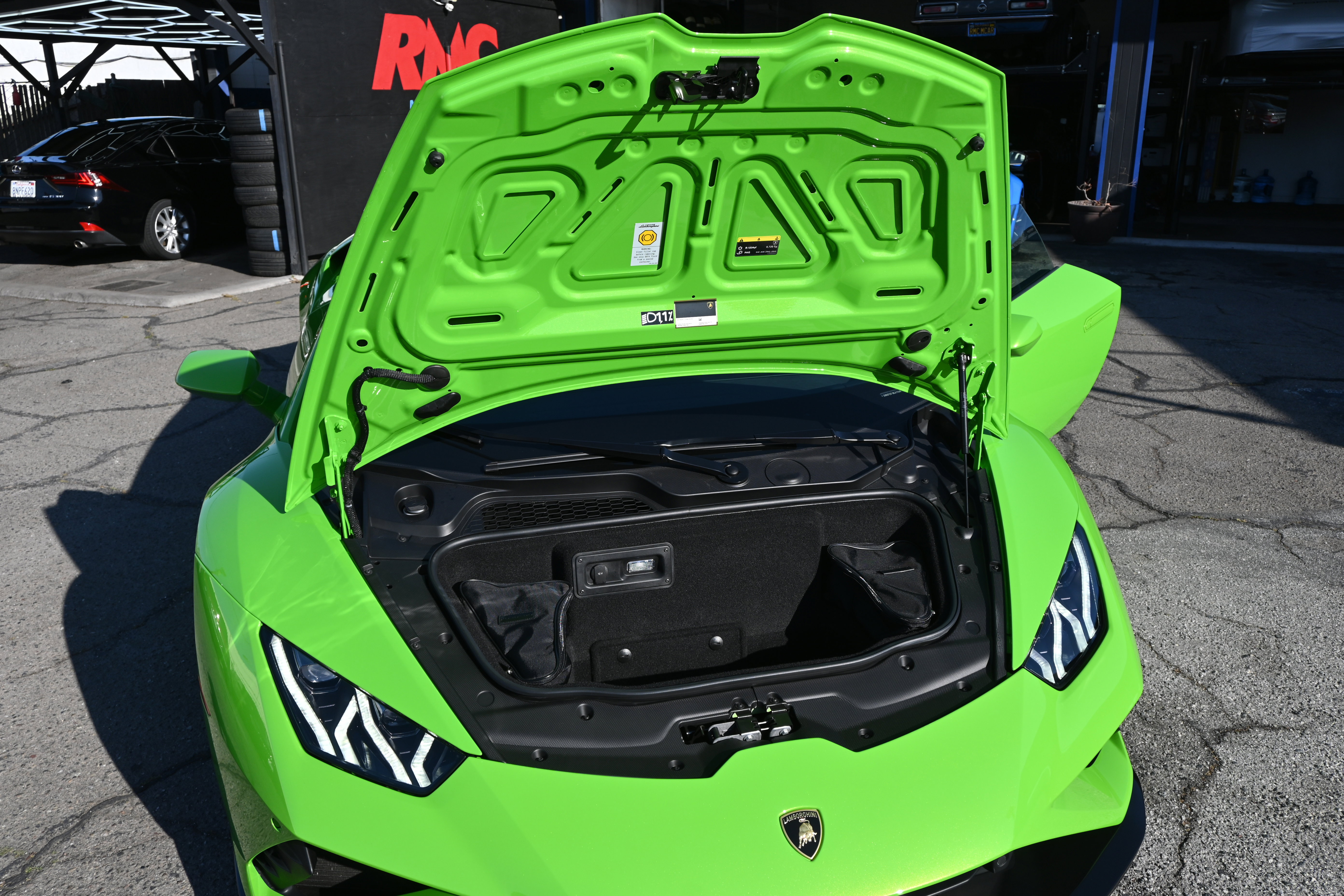 Used 2021 Lamborghini Huracan EVO RWD image 46