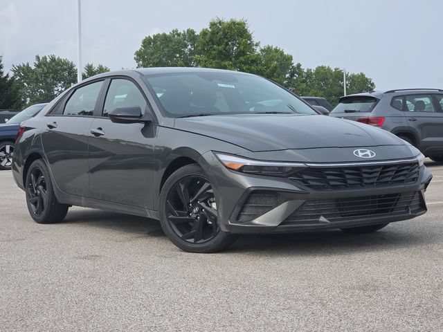New 2026 Hyundai Elantra Sport FWD image 2