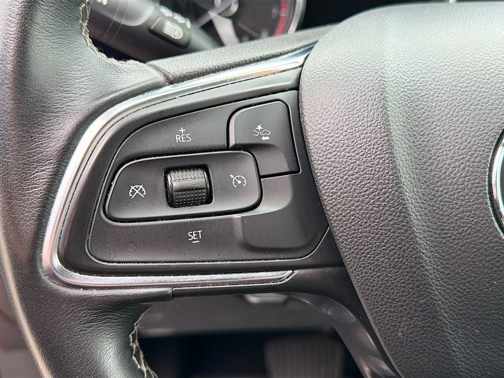 Used 2021 Buick Encore GX Preferred w/ Cold Weather Comfort Package AWD/4WD image 12