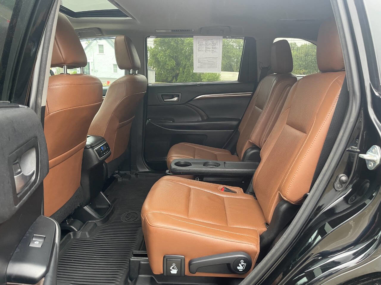 Used 2018 Toyota Highlander Limited image 28