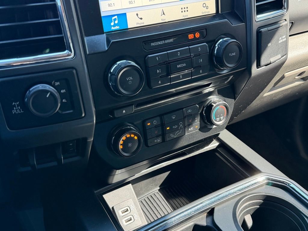 Used 2017 Ford F250 XLT w/ XLT Premium Package image 21