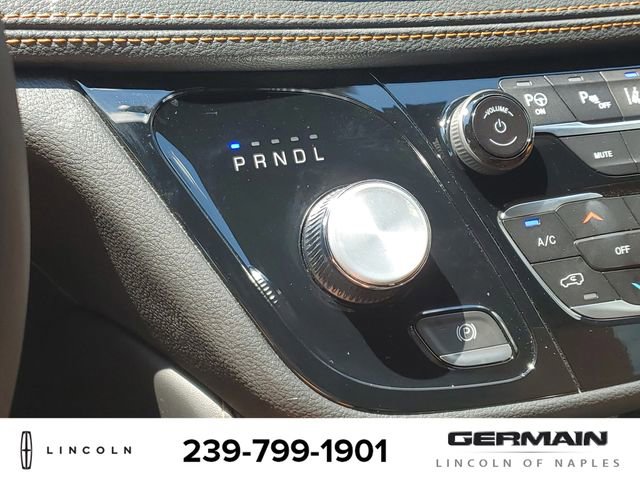 Used 2023 Chrysler Pacifica Pinnacle FWD image 27