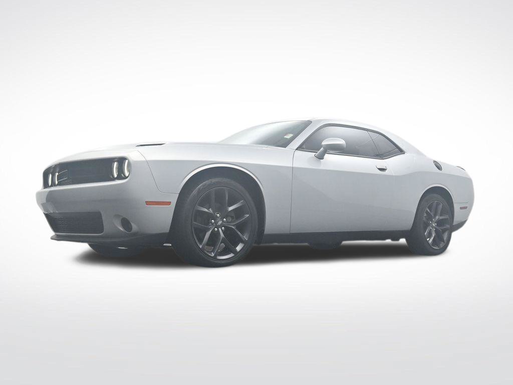 Used 2020 Dodge Challenger SXT w/ Blacktop Package RWD image 28