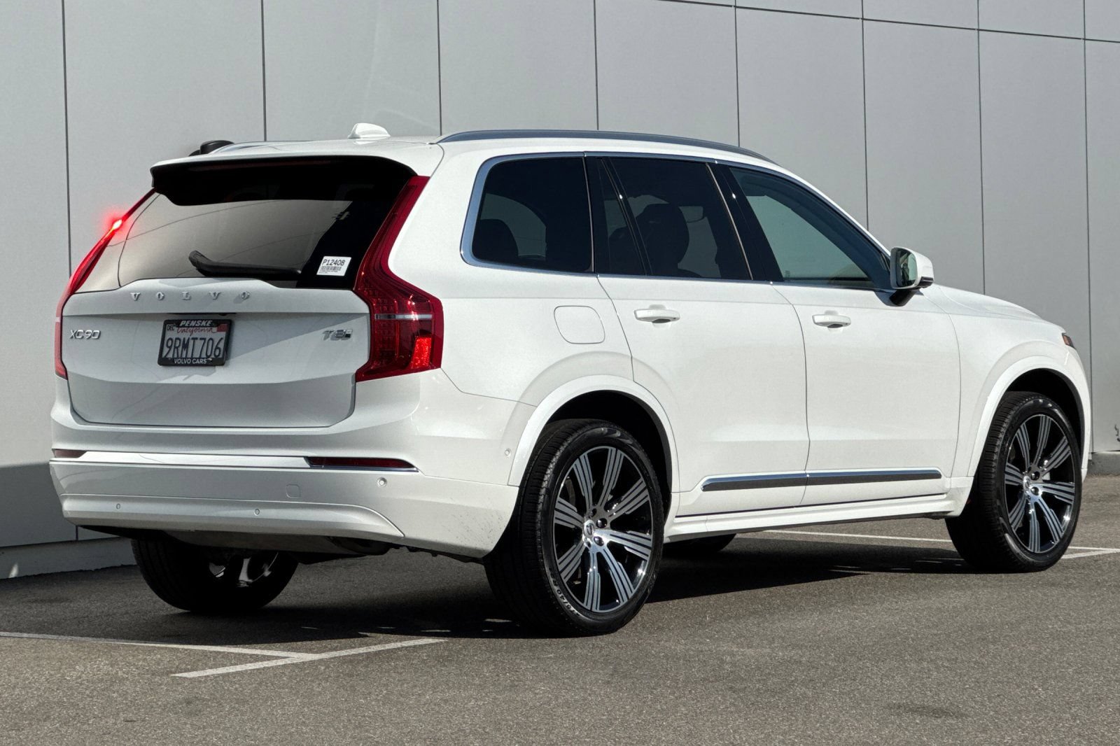 Used 2025 Volvo XC90 T8 Plus AWD/4WD image 5