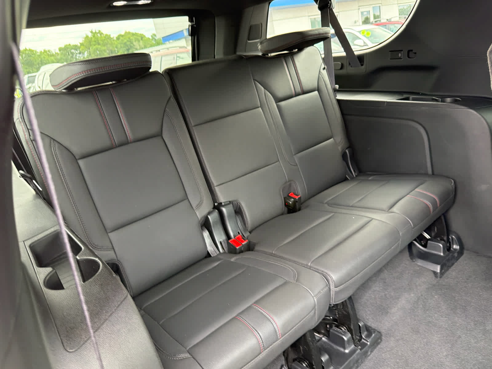 Certified 2024 Chevrolet Suburban RST w/ Luxury Package AWD/4WD image 30