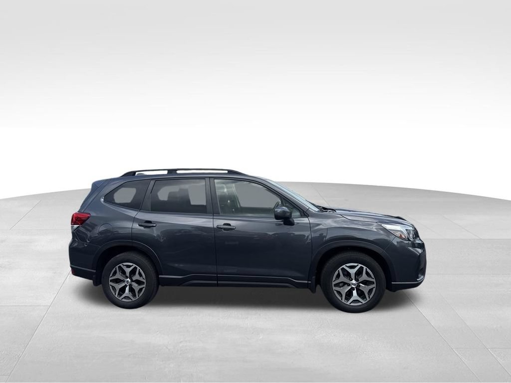 Used 2021 Subaru Forester Premium AWD/4WD image 8