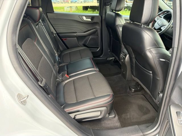 Used 2025 Ford Escape ST-Line Select AWD/4WD image 18
