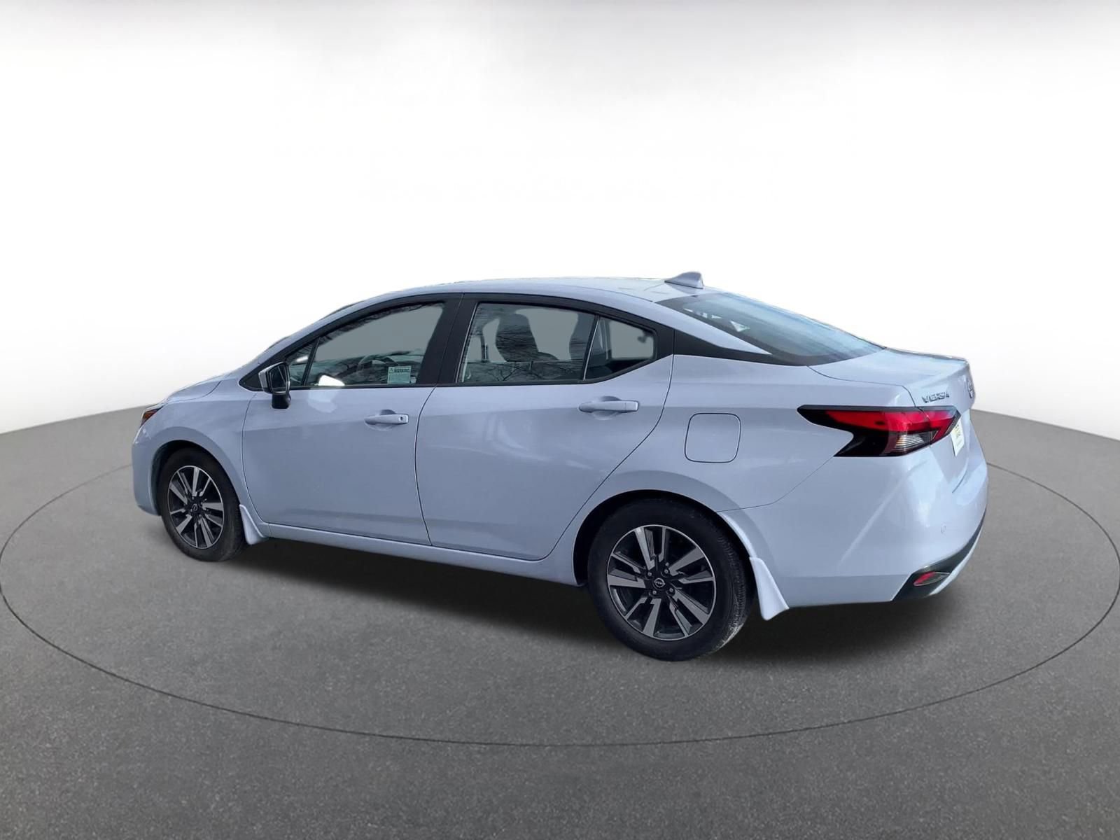 Used 2025 Nissan Versa SV w/ Trunk Package image 10