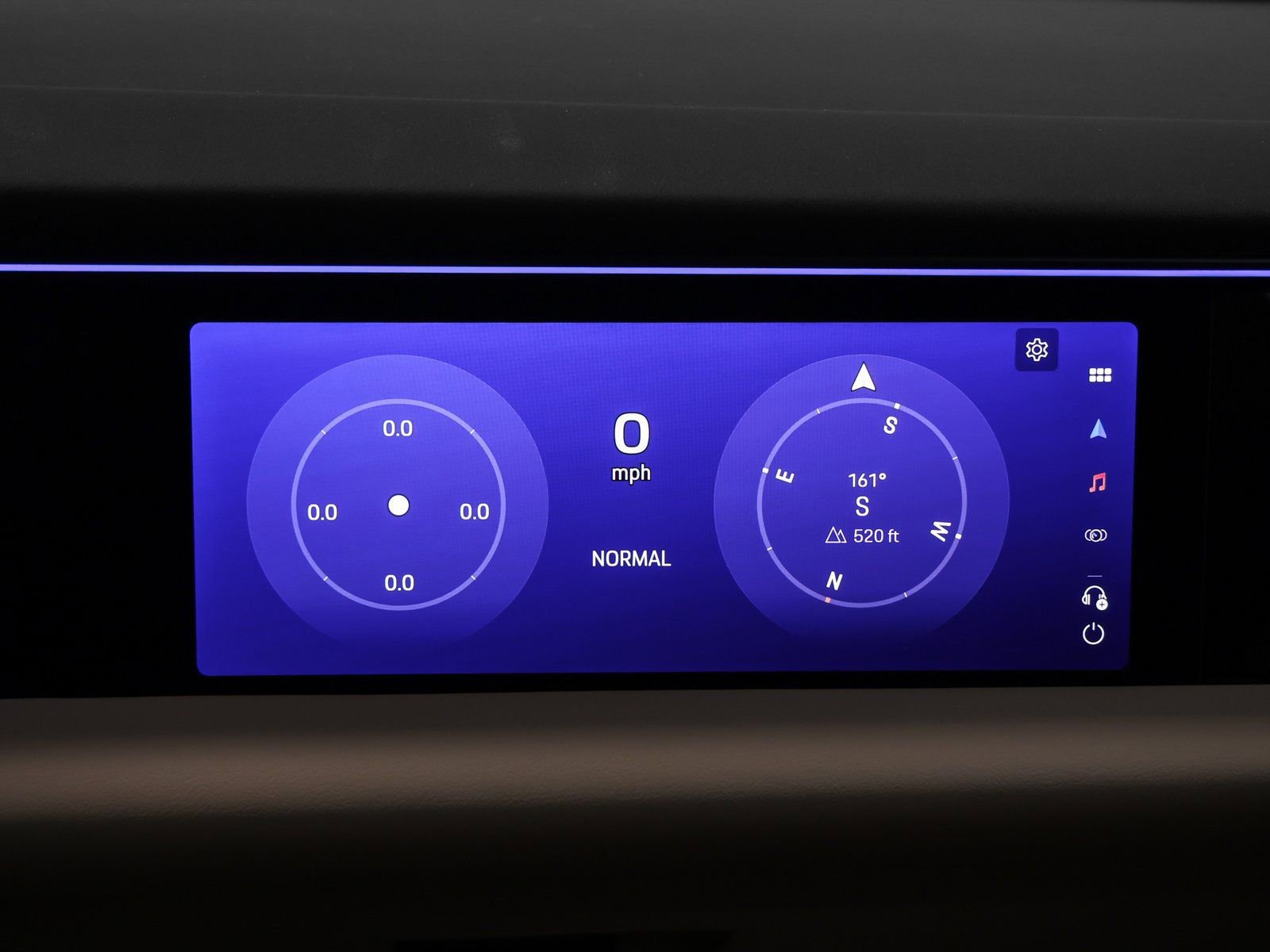 New 2026 Porsche Macan 4 Electric image 26