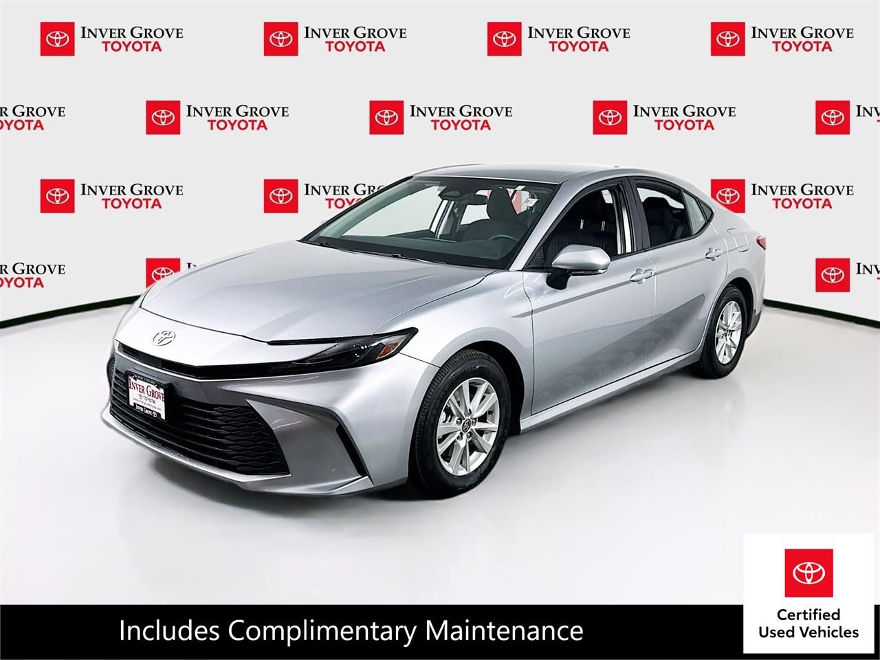Certified 2025 Toyota Camry LE image 1