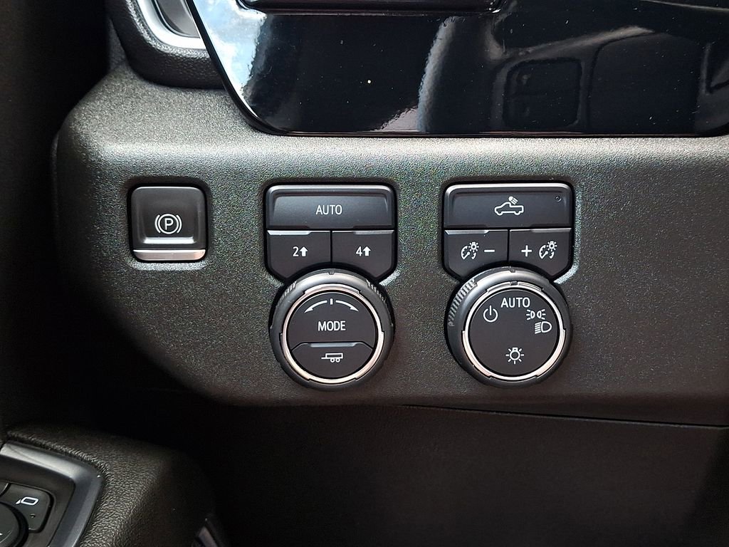 Used 2023 Chevrolet Silverado 1500 LT image 23