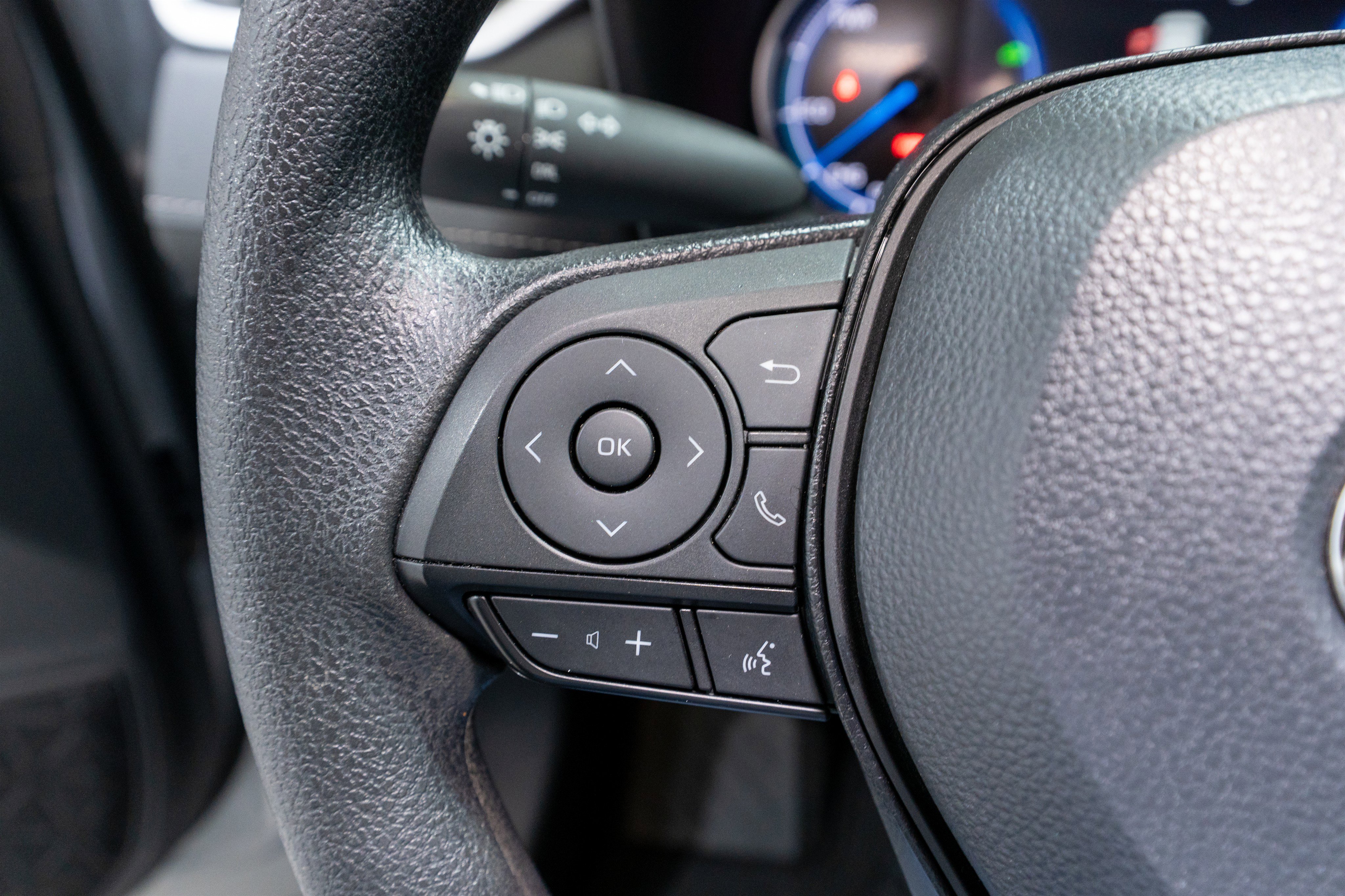 Used 2024 Toyota RAV4 LE image 22