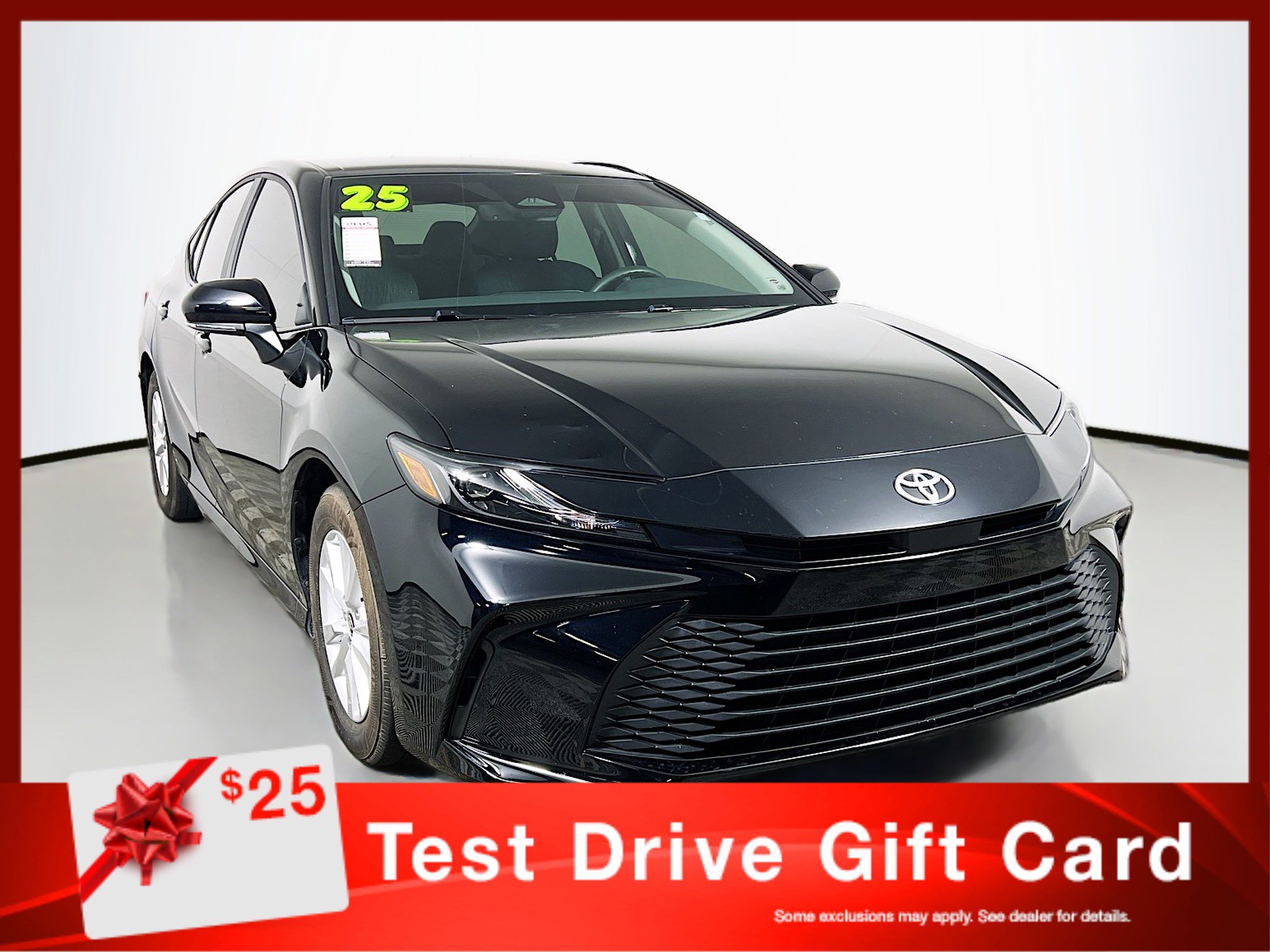 Used 2025 Toyota Camry LE w/ Convenience Package FWD image 1