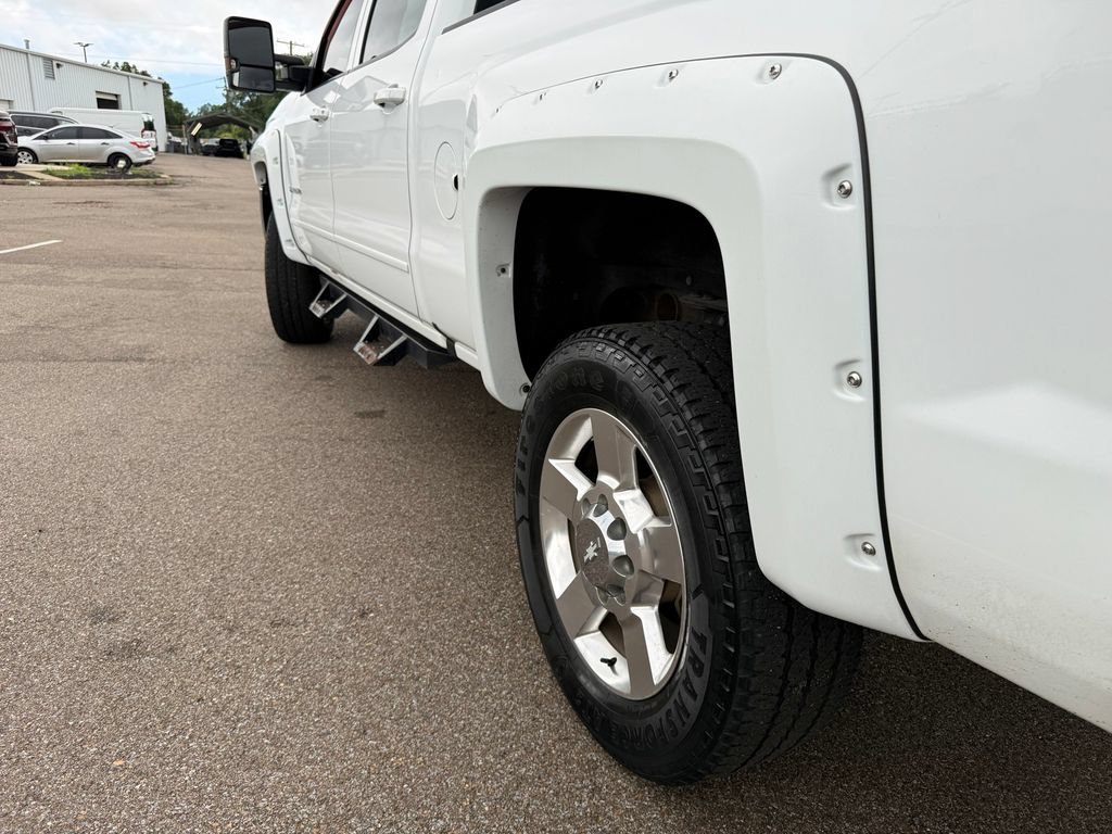 Used 2016 Chevrolet Silverado 2500 LT w/ LT Convenience Package AWD/4WD image 33