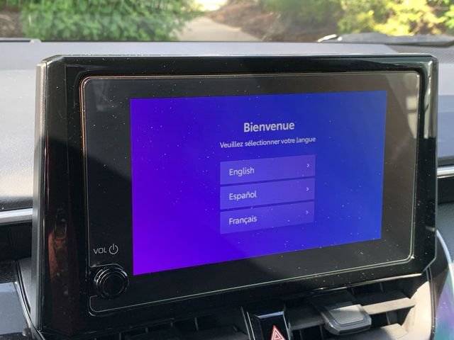 Certified 2025 Toyota Corolla SE FWD image 21